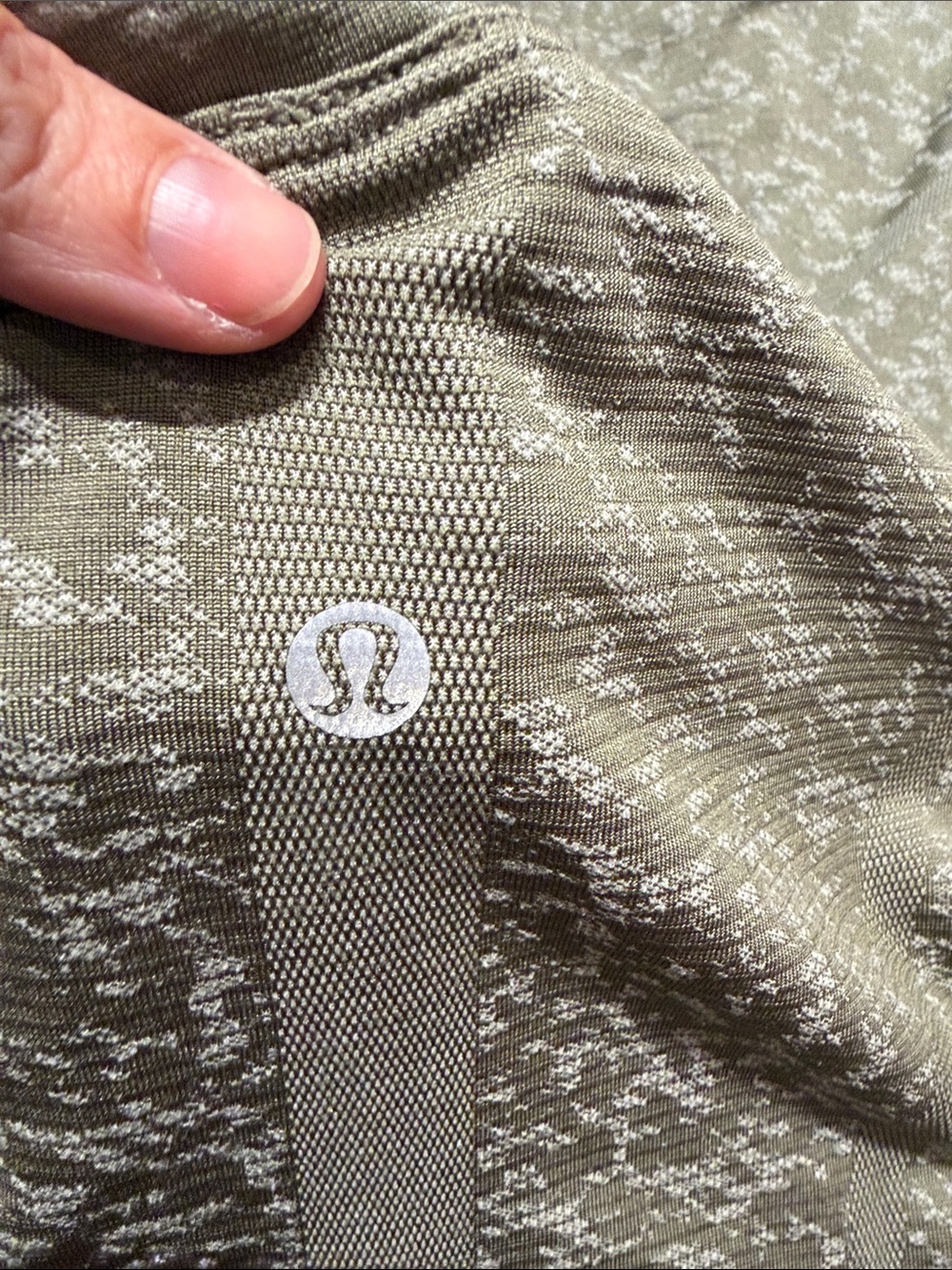 Lululemon Swiftly Tech Long Sleeve Size 6 - Picture 3 of 10